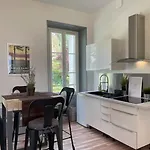 Coeur D'aix, Vue Splendide Et Cachet Apartment